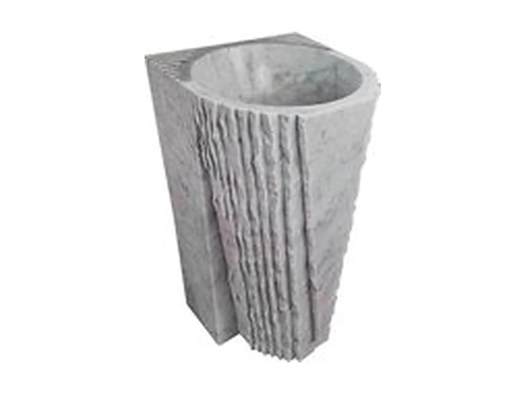 Gira Carrara Basin